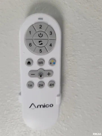 $164,900 | 306 Bible Street, Flora, IL 62839