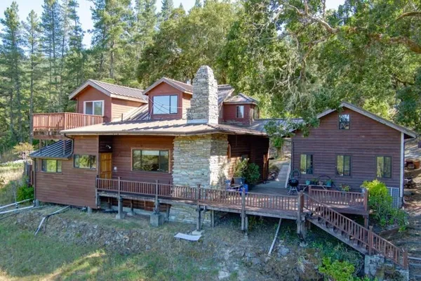 $499,000 | 3830 Thomas Road, Miranda, CA 95553