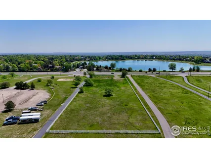 a view of an outdoor space and a yard