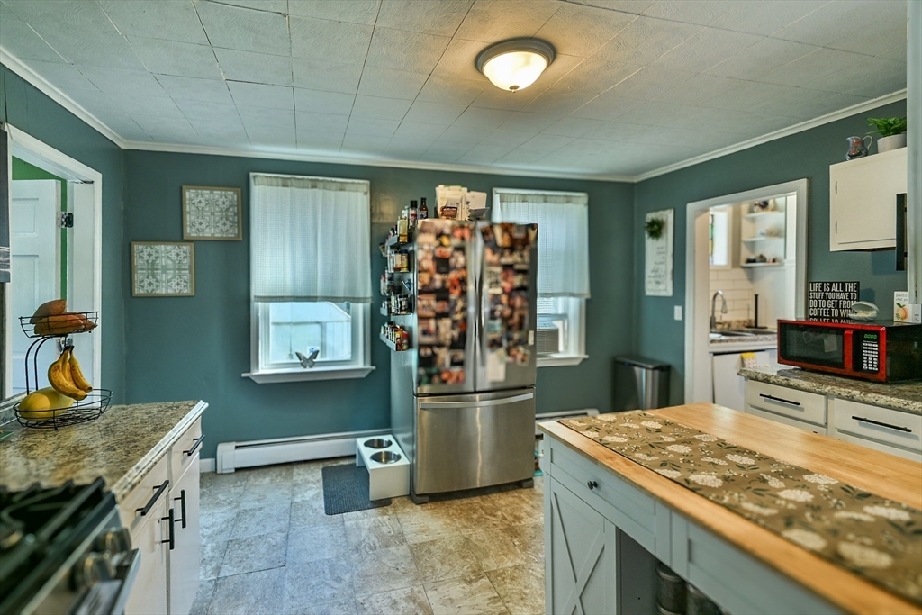 12 Tower Street Webster, MA 01570 - Photo 15 of 34