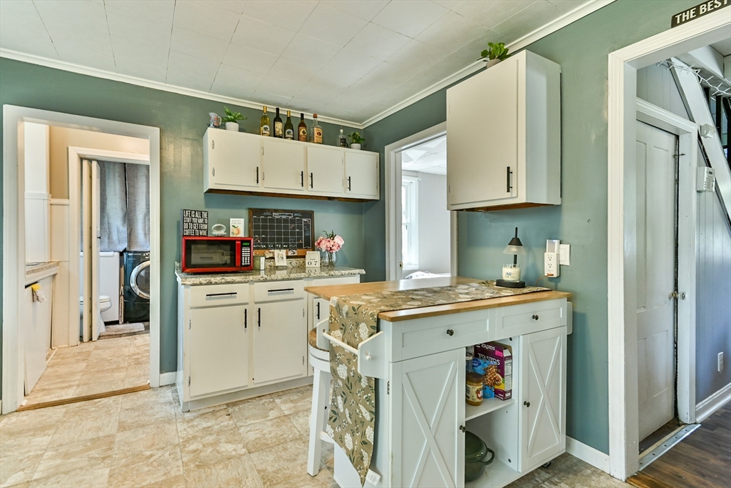 12 Tower Street Webster, MA 01570 - Photo 16 of 34