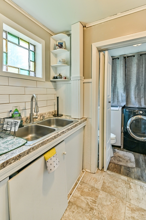 12 Tower Street Webster, MA 01570 - Photo 22 of 34