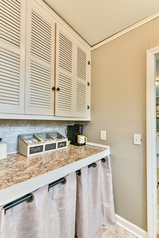 12 Tower Street Webster, MA 01570 - Photo 23 of 34