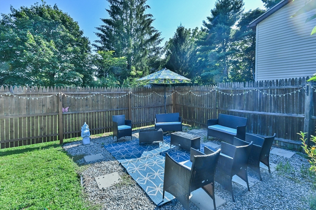 12 Tower Street Webster, MA 01570 - Photo 7 of 34