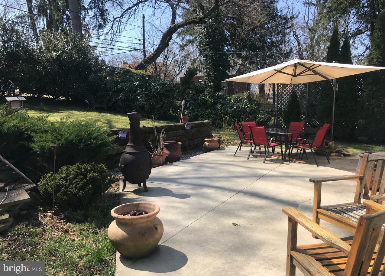 124 Berkley Road Devon, PA 19333 - Photo 11 of 13 Back Yard