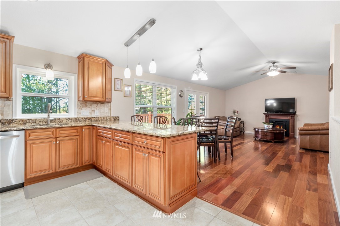 3589 Ridgemont Way Bellingham, WA 98229 - Photo 8 of 25 Gallery Image 8