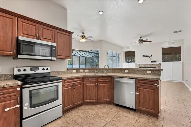 $650,000 | 5302 Forest Breeze Court, St. Cloud, FL 34771