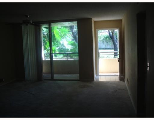 621 Lyons Road, Unit 9106 Coconut Creek, FL 33063 - Photo 4 of 6 Living Room