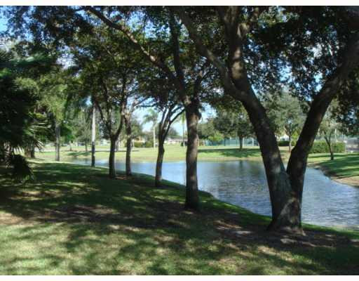 621 Lyons Road, Unit 9106 Coconut Creek, FL 33063 - Photo 6 of 6 Exterior Front
