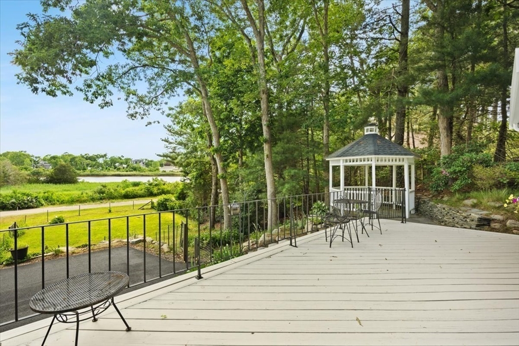 66 Mayflower Ridge Drive Wareham, MA 02571 - Photo 33 of 37