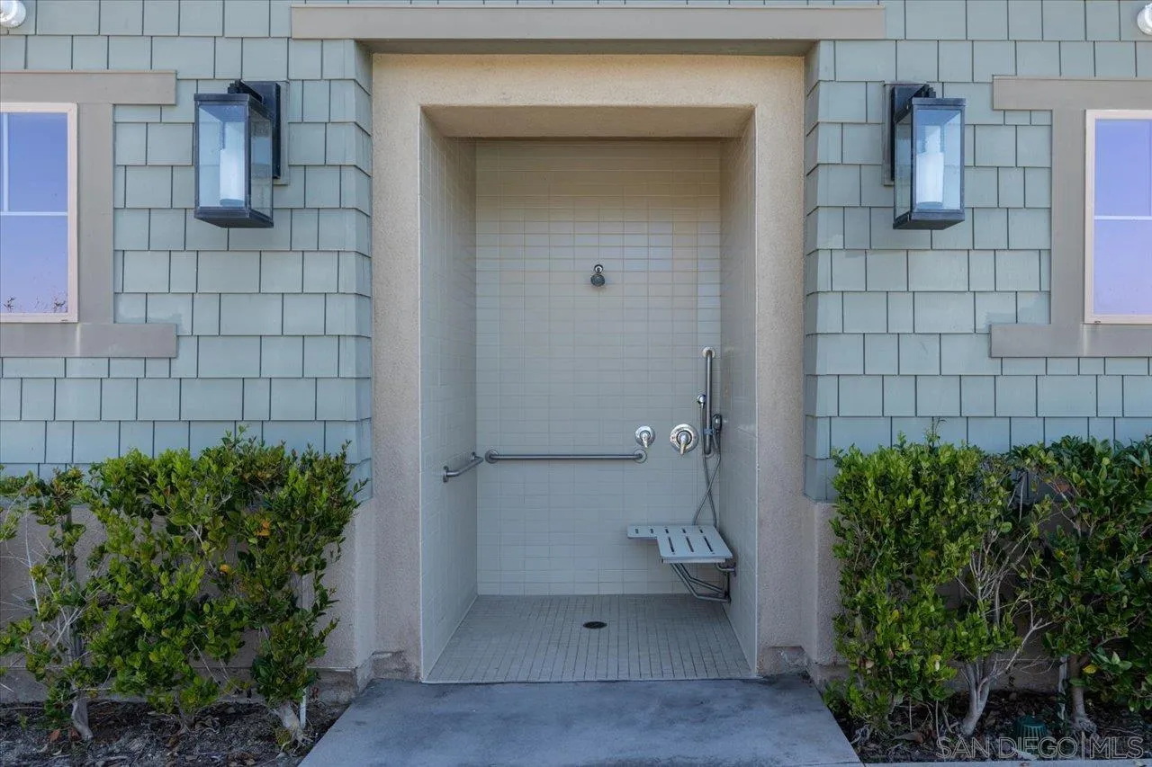 3008 Estero Road Carlsbad, CA 92010 - Photo 43 of 47