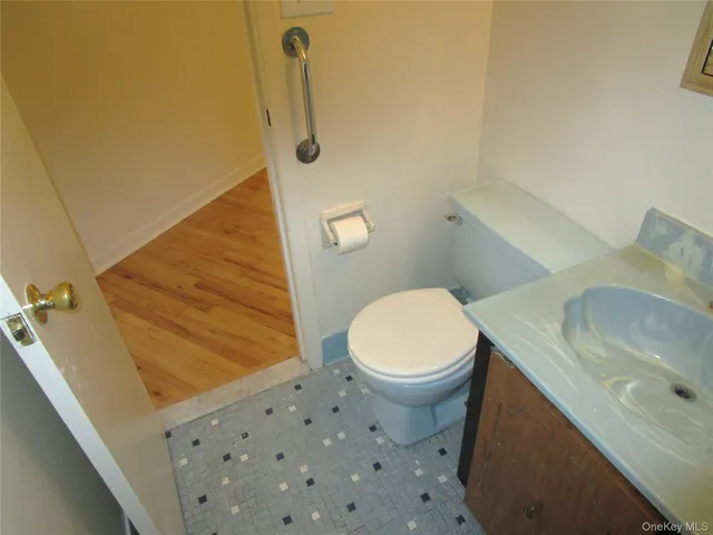 $469,000 | 20 Daley Place, Unit 128, Lynbrook, NY 11563