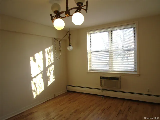 $469,000 | 20 Daley Place, Unit 128, Lynbrook, NY 11563