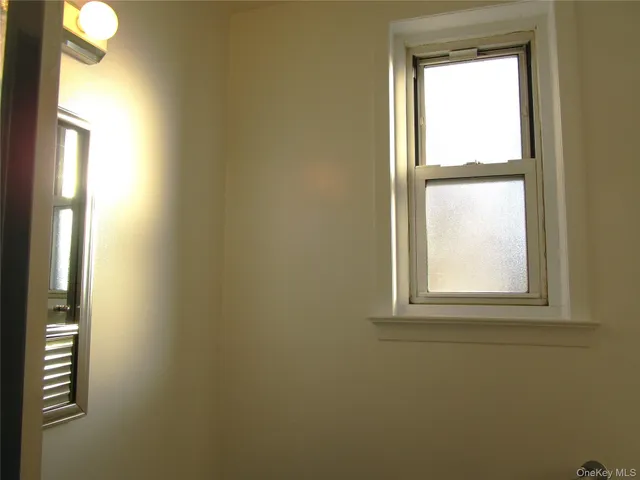 $469,000 | 20 Daley Place, Unit 128, Lynbrook, NY 11563