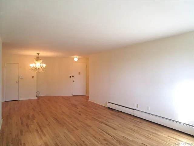 $469,000 | 20 Daley Place, Unit 128, Lynbrook, NY 11563