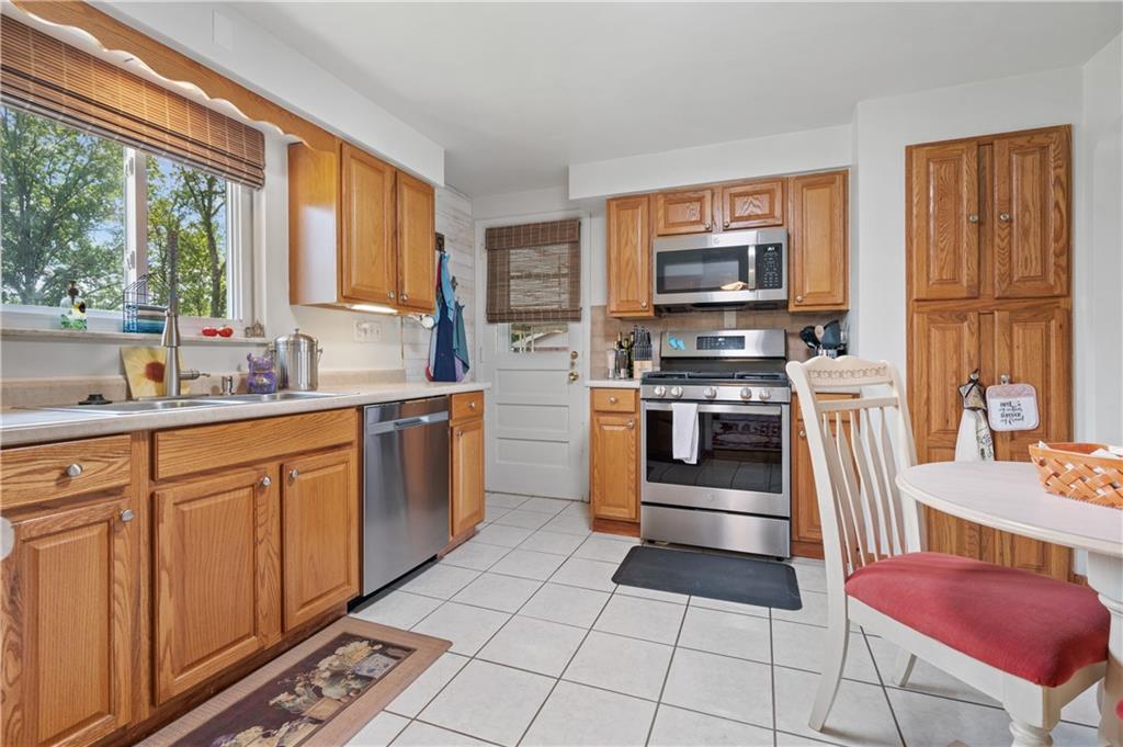1152 Princeton Road Monroeville, PA 15146 - Photo 5 of 25 Gallery Image 5