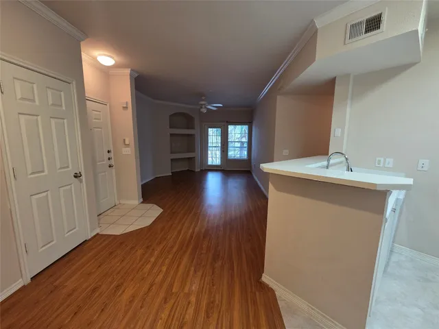 $1,225 | 3045 Marina Bay Drive, Unit 5204, League City, TX 77573