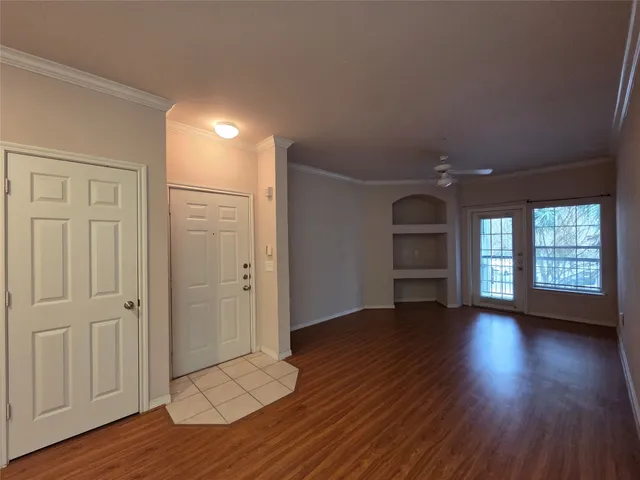 $1,225 | 3045 Marina Bay Drive, Unit 5204, League City, TX 77573