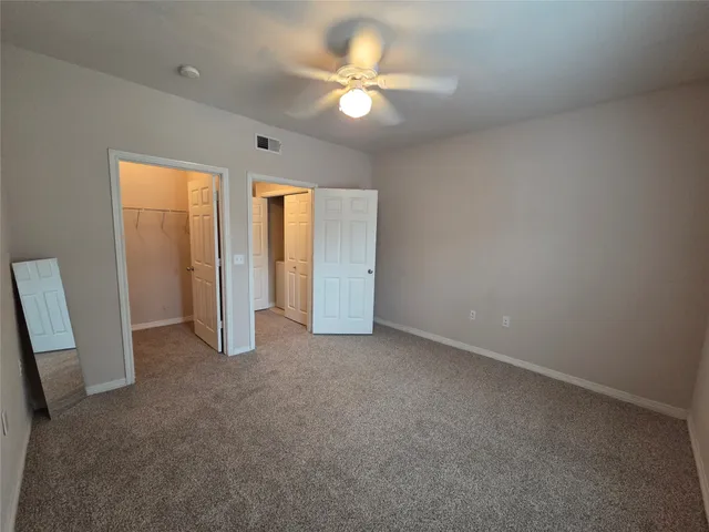 $1,225 | 3045 Marina Bay Drive, Unit 5204, League City, TX 77573