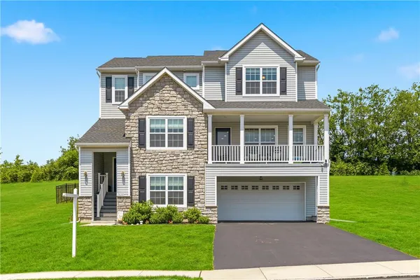 $618,000 | 5052 Bellflower Drive, Schnecksville, PA 18078