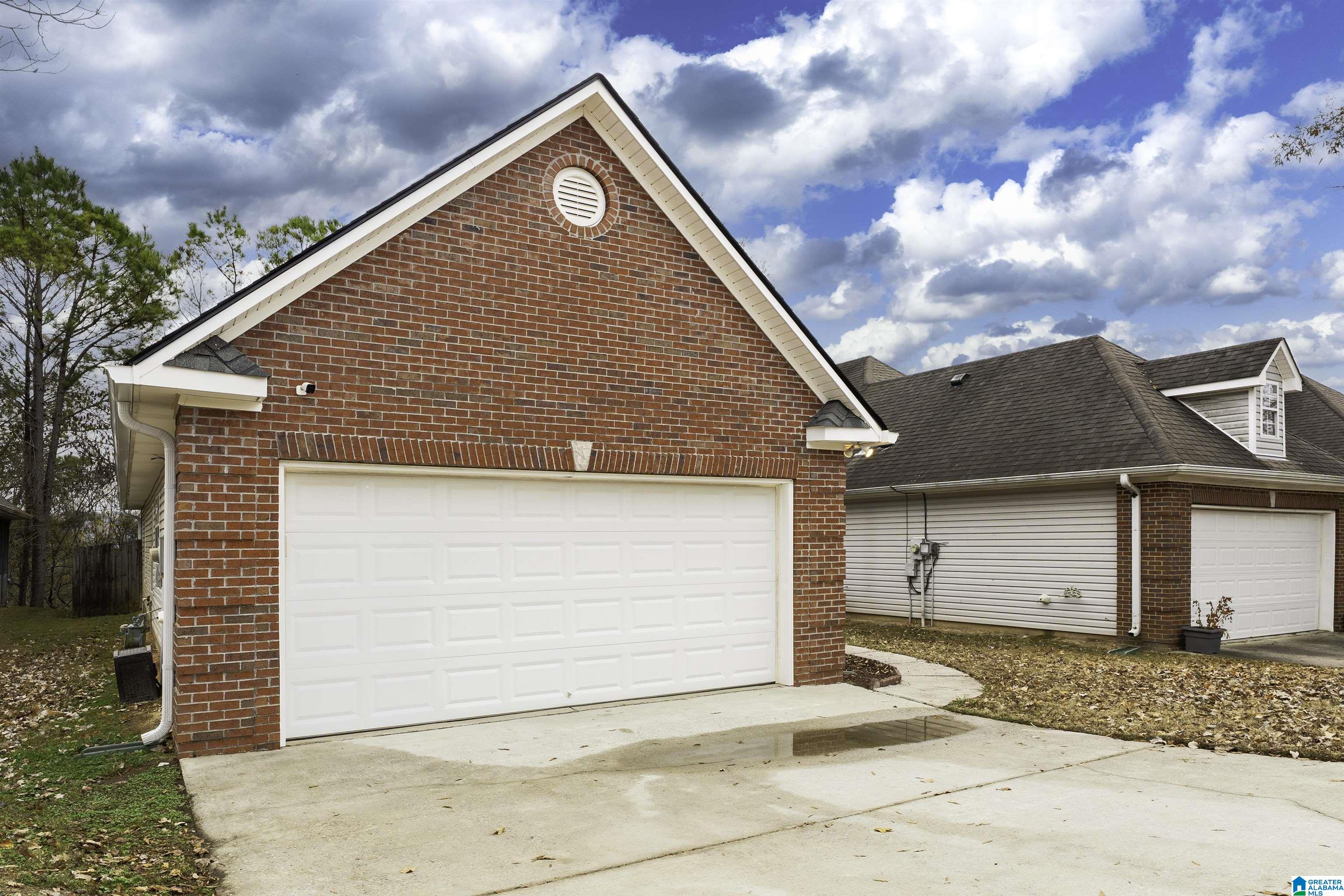 122 High Ridge Trace Pelham, AL 35124 - Photo 3 of 20