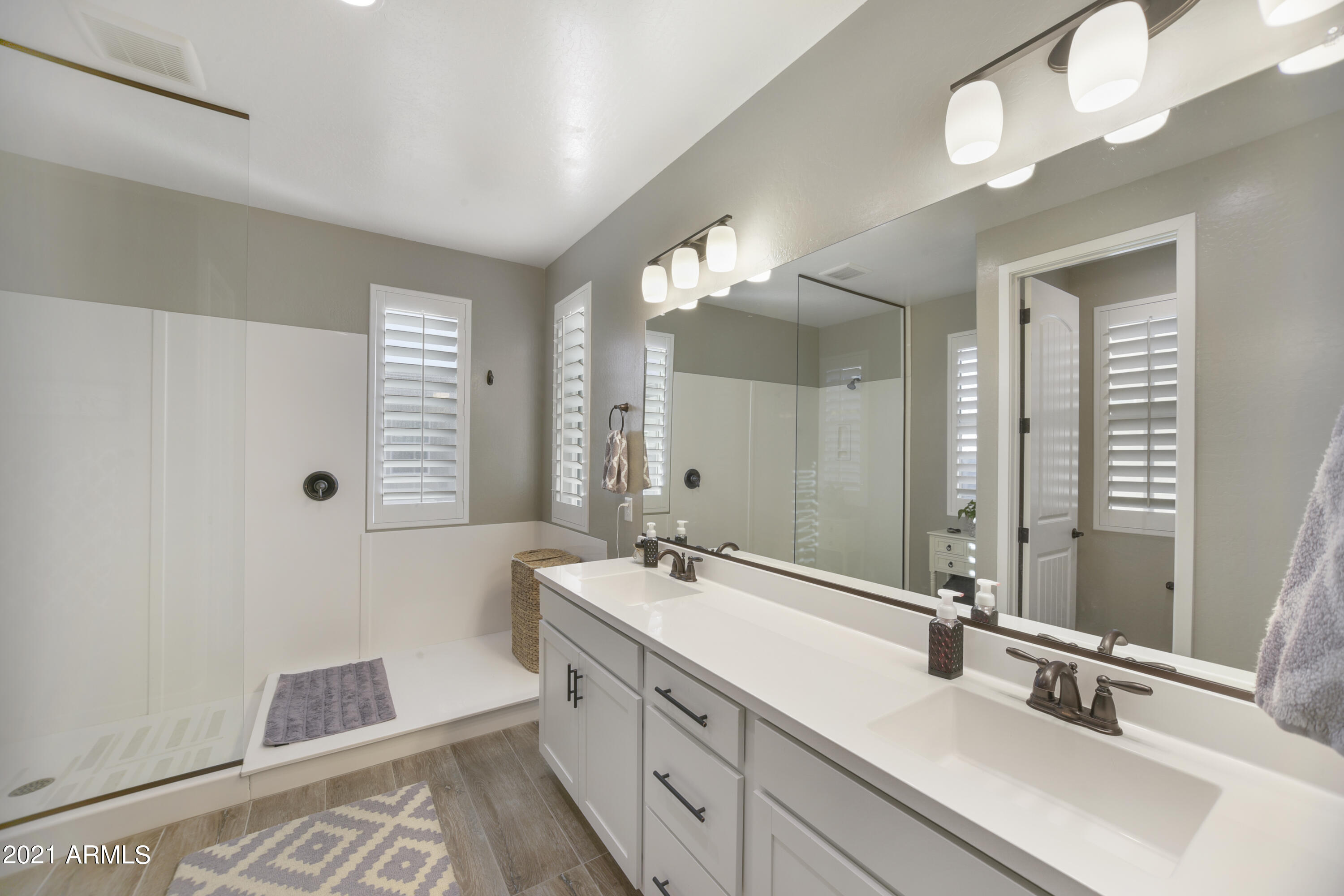 7159 West Knox Road Chandler, AZ 85226 - Photo 11 of 20 19