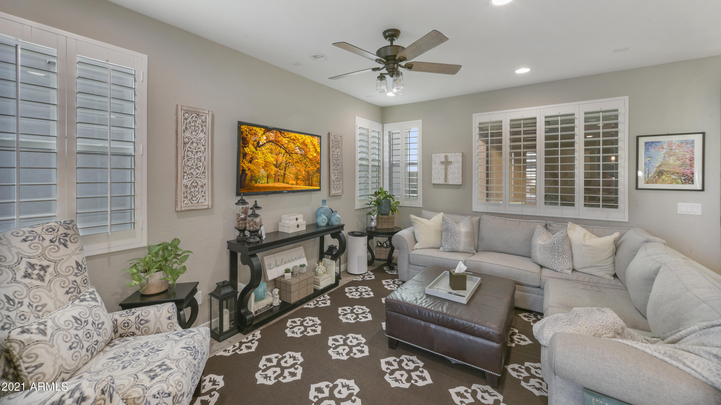 7159 West Knox Road Chandler, AZ 85226 - Photo 7 of 20 9