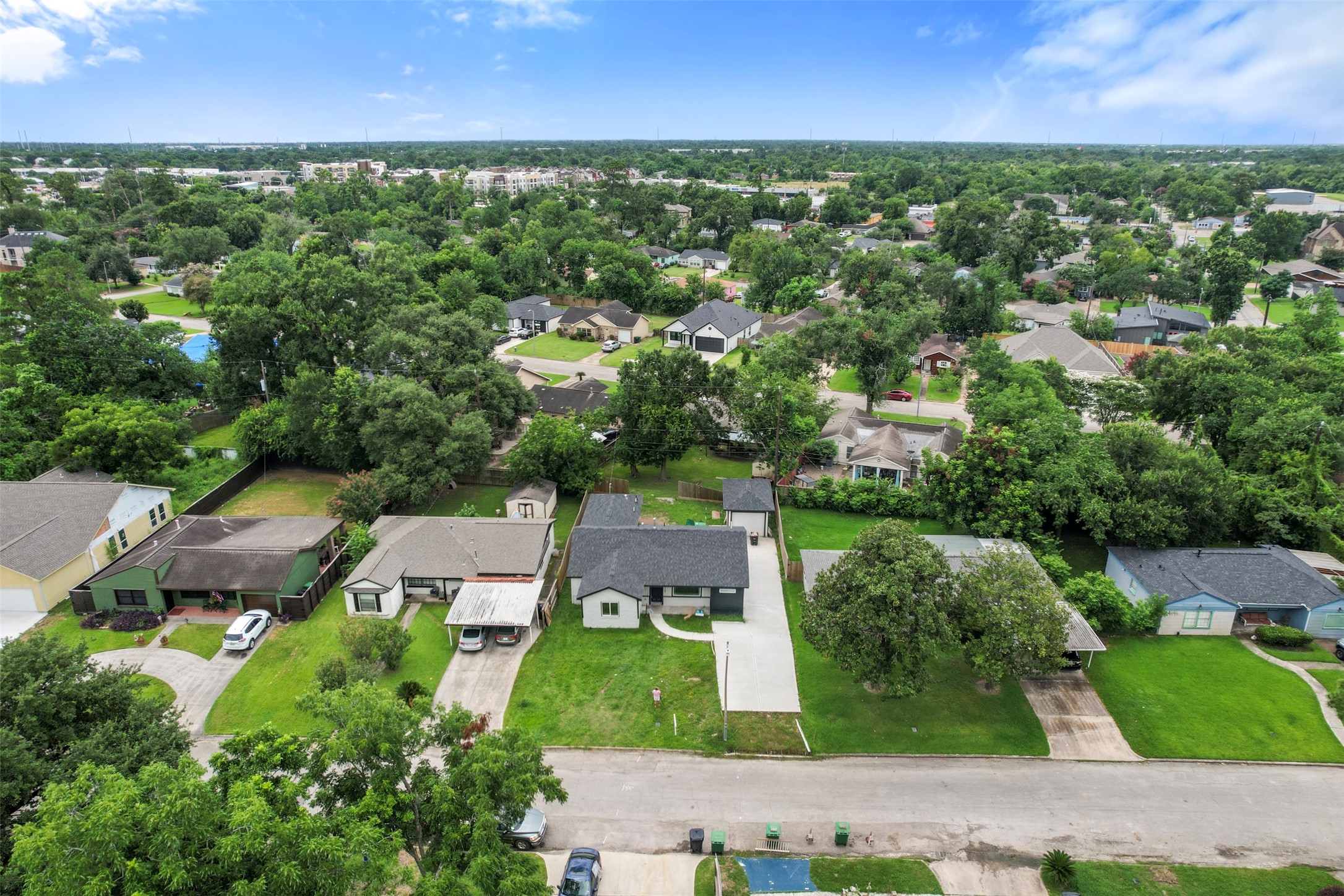 4918 Culmore Drive Houston, TX 77021 - Photo 13 of 13 Nestled in a charming neighborhood at the heart of Houston, this home offers quick access to the University of Houston, Texas Southern, the Medical Center, and major freeways, blending convenience with vibrant city living.
