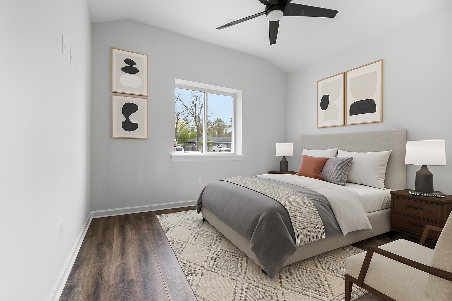 4918 Culmore Drive Houston, TX 77021 - Photo 9 of 13 This versatile space shines as a serene secondary office or transforms into a cozy bedroom with a custom closet, offering both functionality and comfort. Also great as your own personal home gym. Virtually Staged