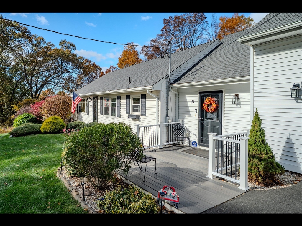 19 Forest Hill Road Hampden, MA 01036 - Photo 10 of 42 Gallery Image 10