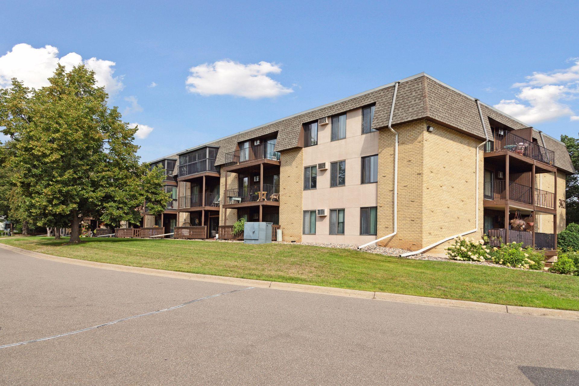 3431 Kent Street, Unit 704 Shoreview, MN 55126 - Photo 27 of 28