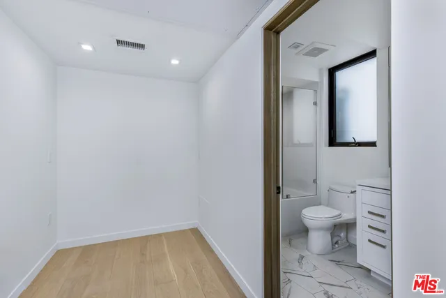 $12,400 | 2019 Barry Avenue, Los Angeles, CA 90025