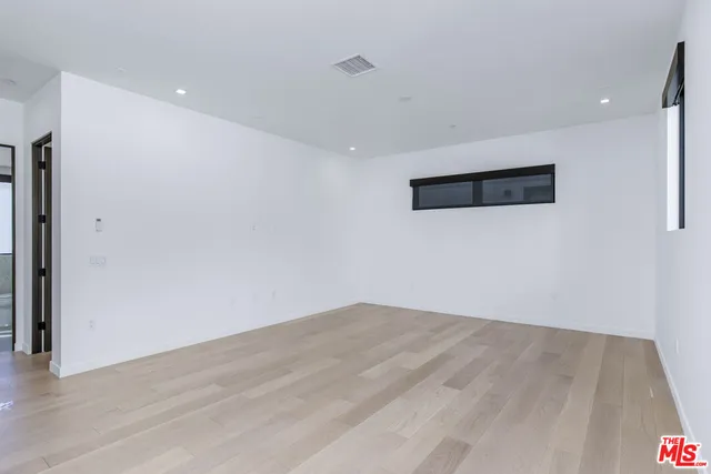 $12,400 | 2019 Barry Avenue, Los Angeles, CA 90025