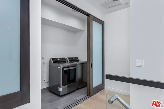 $12,400 | 2019 Barry Avenue, Los Angeles, CA 90025