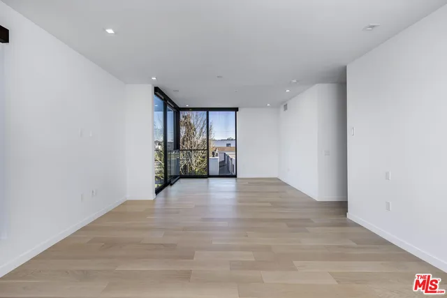 $12,400 | 2019 Barry Avenue, Los Angeles, CA 90025