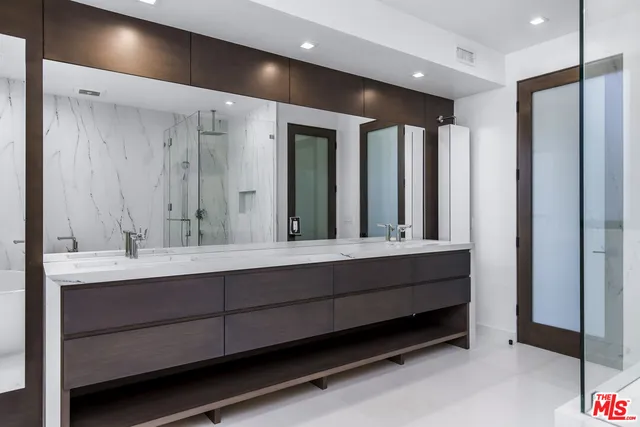 $12,400 | 2019 Barry Avenue, Los Angeles, CA 90025