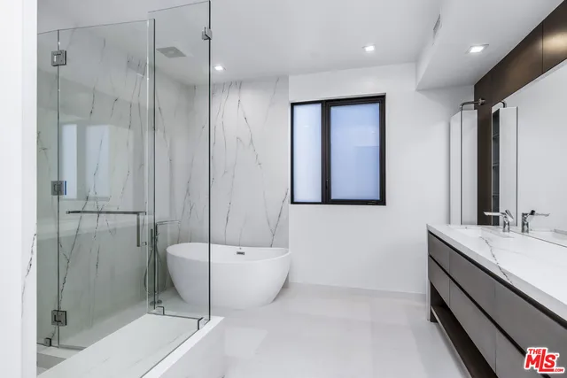 $12,400 | 2019 Barry Avenue, Los Angeles, CA 90025