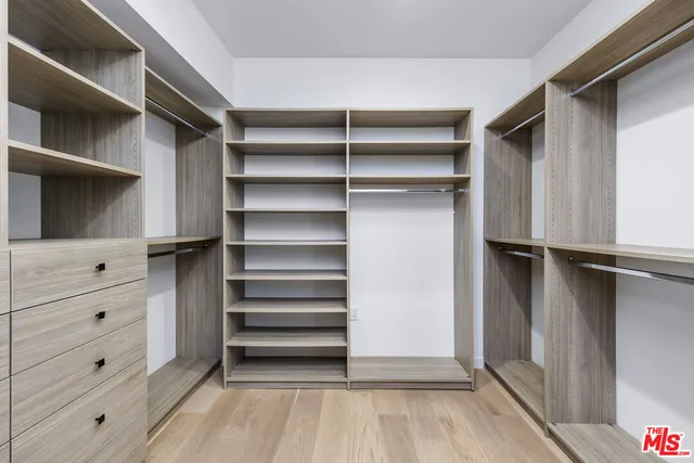 $12,400 | 2019 Barry Avenue, Los Angeles, CA 90025