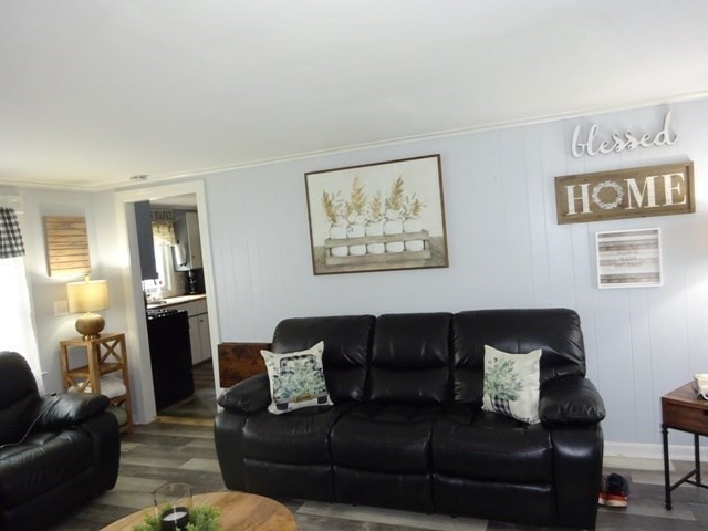 15 Cranberry Road Sagamore, MA 02561 - Photo 16 of 42 a living room with furniture and a couch