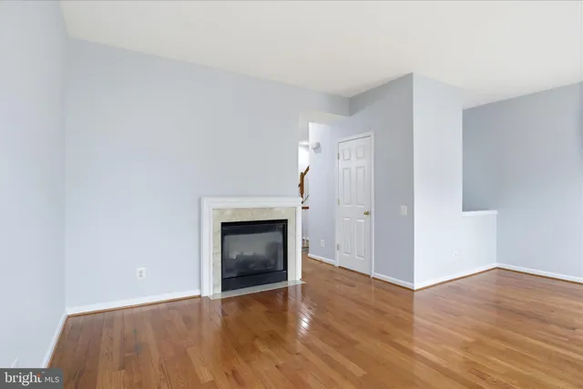 $3,250 | 5307 Granite Step Trail, Centreville, VA 20120