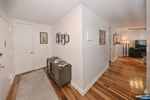 $318,000 | 7004 Boulevard East, Unit 1B, Guttenberg, NJ 07093