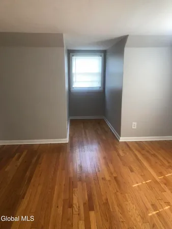 $1,300 | 718 Western Avenue, Unit B, Albany, NY 12203