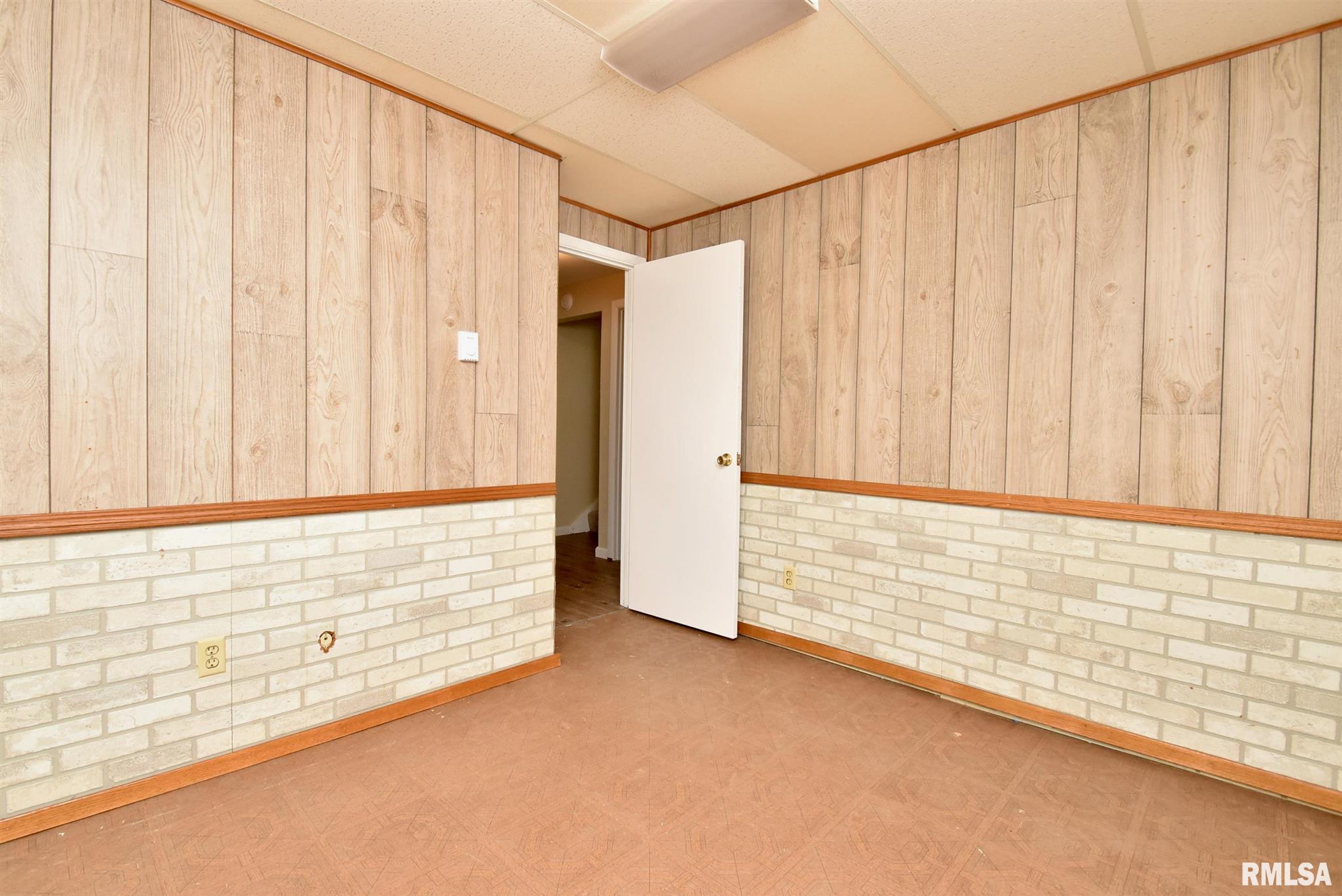 4400 West Castleton Road Peoria, IL 61615 - Photo 27 of 31 Gallery Image 27