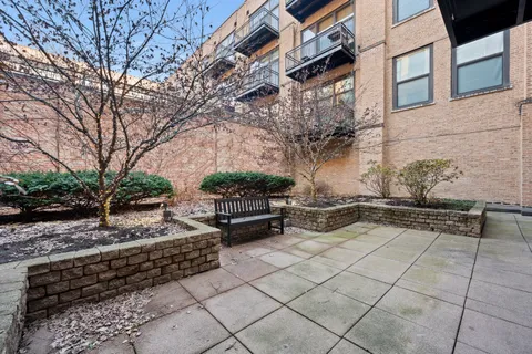 $3,290 | 1040 West Adams Street, Unit 347, Chicago, IL 60607