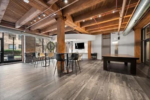 $3,290 | 1040 West Adams Street, Unit 347, Chicago, IL 60607