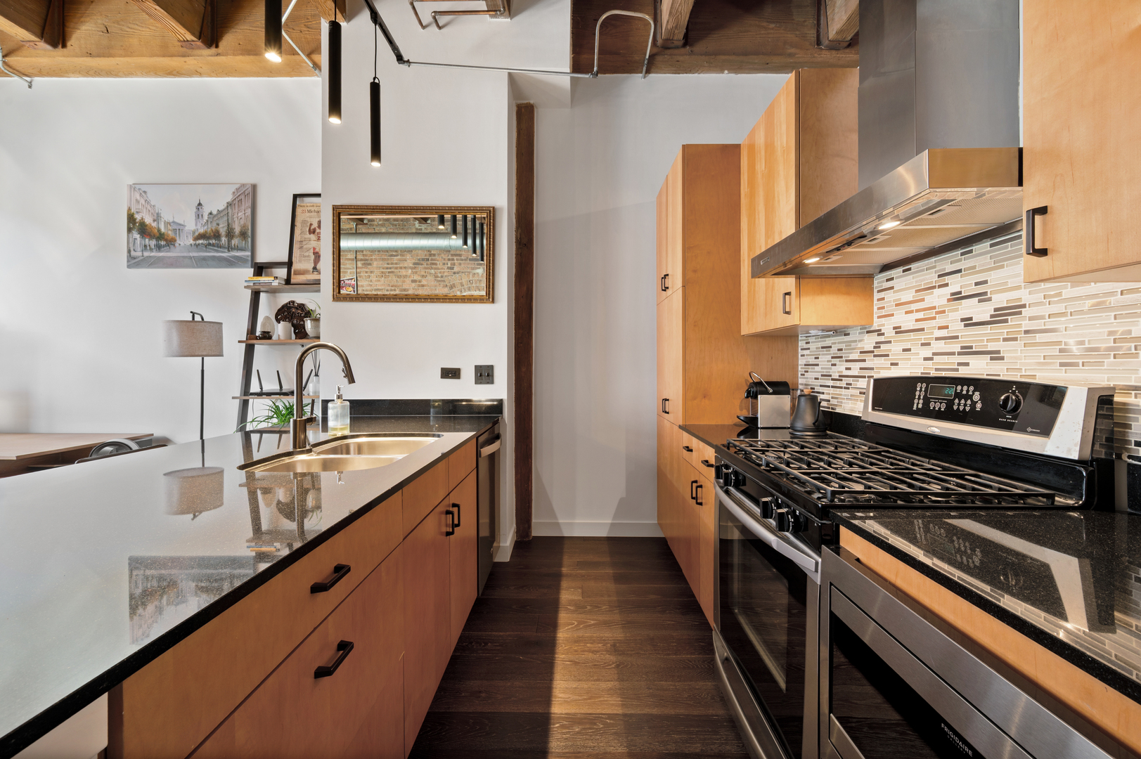 1040 West Adams Street, Unit 347 Chicago, IL 60607 - Photo 5 of 31