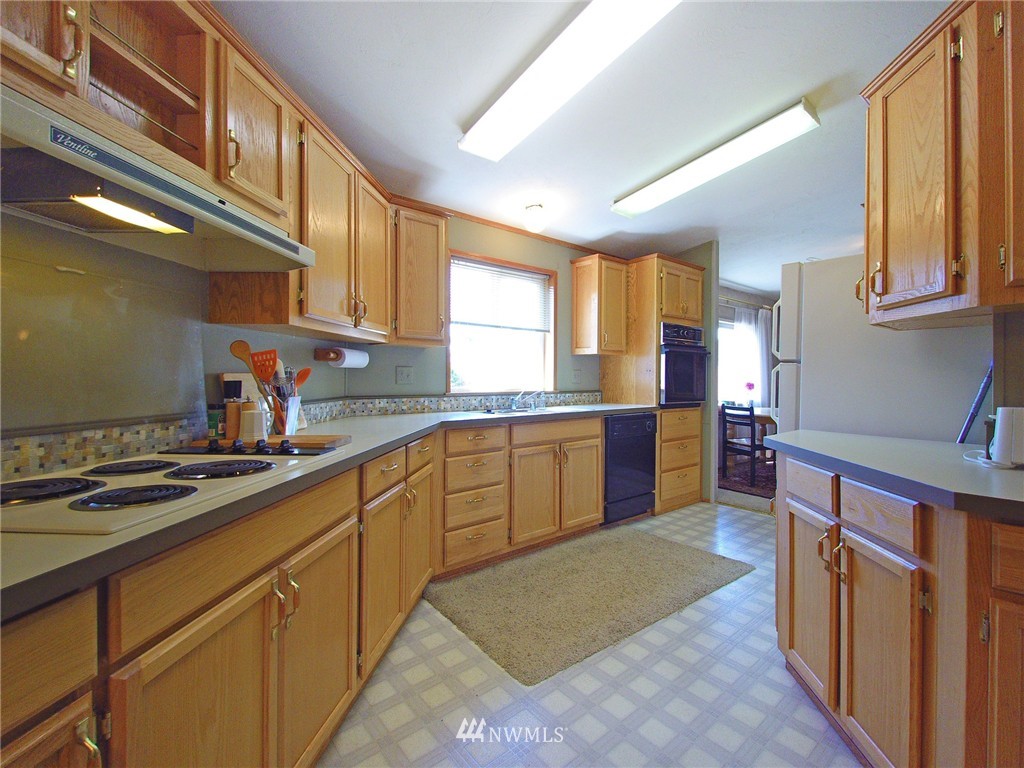 538 East Runnion Road Sequim, WA 98382 - Photo 6 of 25