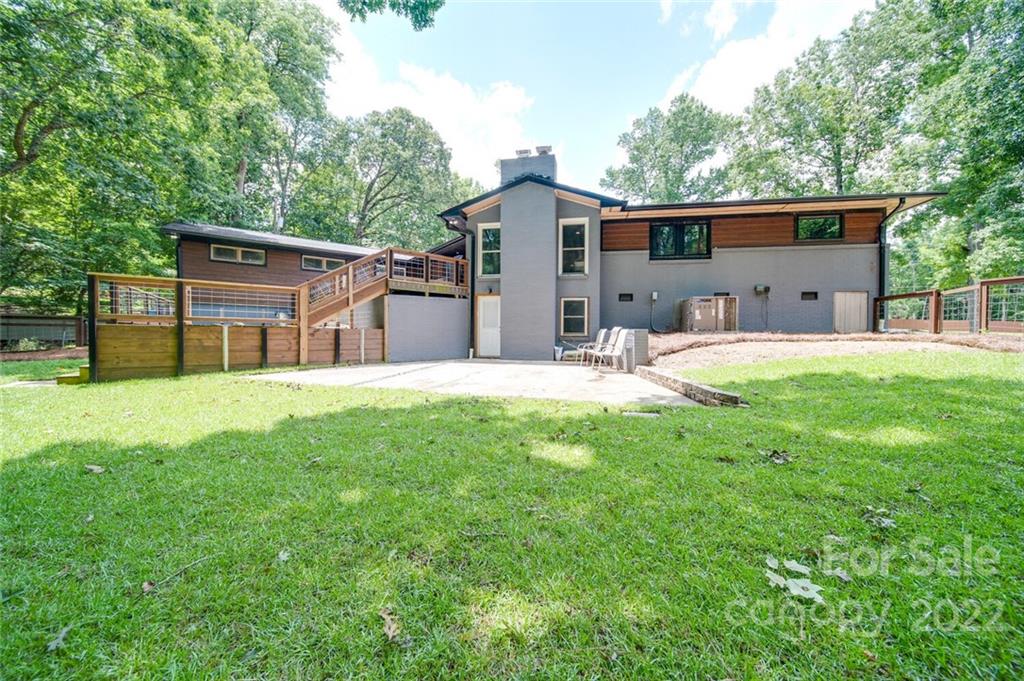 2001 Weddington Road Matthews, NC 28105 - Photo 4 of 46 Gallery Image 4