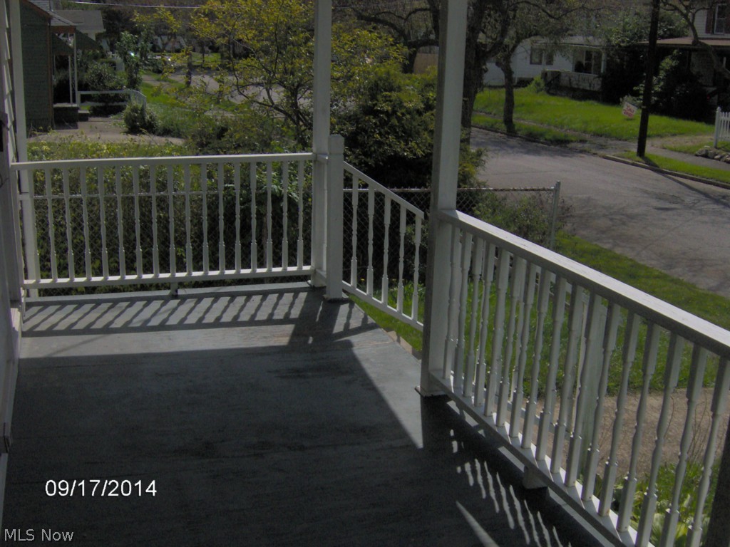 877 Iredell Street Akron, OH 44310 - Photo 2 of 6