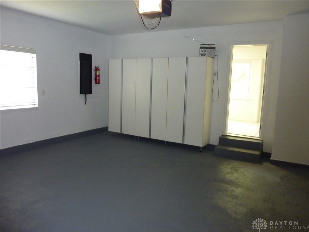 729 Brookfield Road Kettering, OH 45429 - Photo 23 of 30 2 car garage